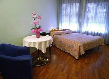 Residence Pola 米兰 公寓式酒店